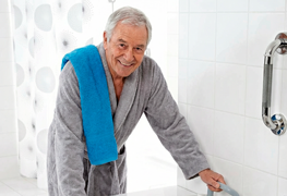 Обзор приспособлений для ванной пожилым людям