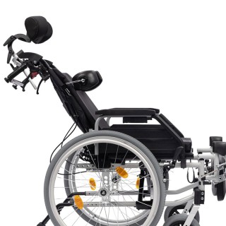 Многофункциональная инвалидная коляска Ortonica Comfort 400 (Delux 540)
