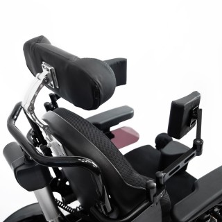 Инвалидная коляска с электроприводом Pulse 770