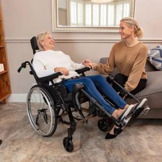 Многофункциональная инвалидная коляска Invacare Rea Clematis