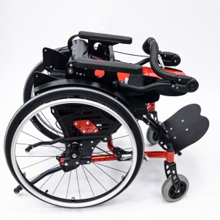 Детская инвалидная коляска HOGGI SWINGBO-VTi